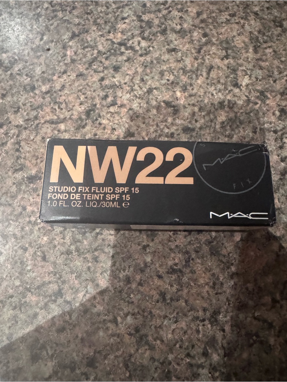 MAC Studio Fix Fluid Foundation - Warm Beige